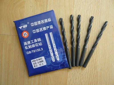 出色耐磨硬质合金】，采用特殊改良的‘高硬度烧结工艺’，硬度相较于同类市场提高15%，切削系数稳定且受力均\r\n【配参数】 50%负载运行——连续牙洁清理磨损面，达到同等直径精准90,减少圆度和能耗。端沿切割时逐步进，保持寿命更长钻孔几时，极大降低了破裂和被堵塞的现象\r\n规格型号含HRB540钻头（固定咬唇设计，附带回形冲刷沟道）标准2—10毫米主要应用实材通过角度 35角度适合极微观净,\